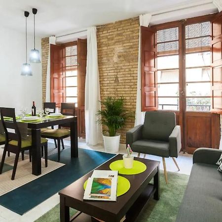 فالنسيا Spacious, Bright Apartment Next To The Old Town المظهر الخارجي الصورة